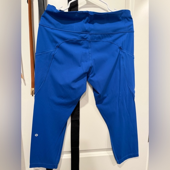 Lululemon - Picture 2 of 3